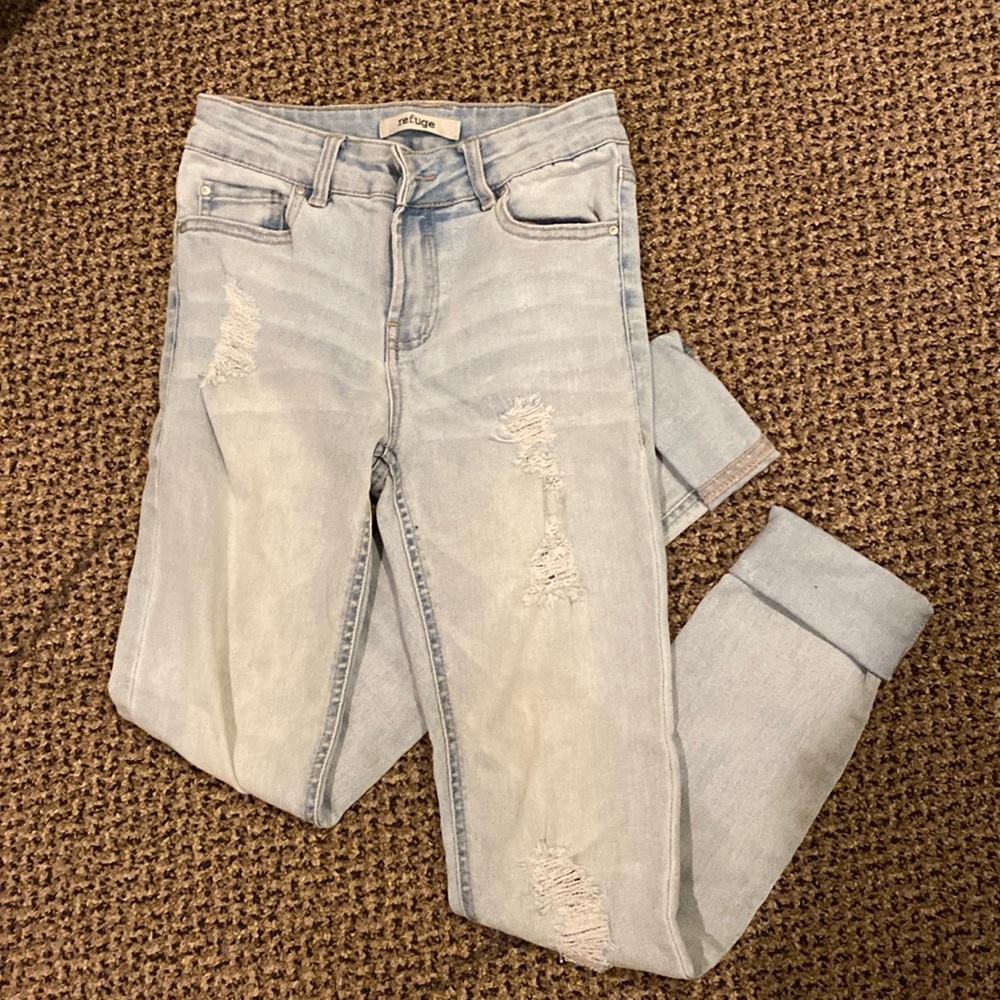Refuge Light Wash Distressed Skinny Jeans